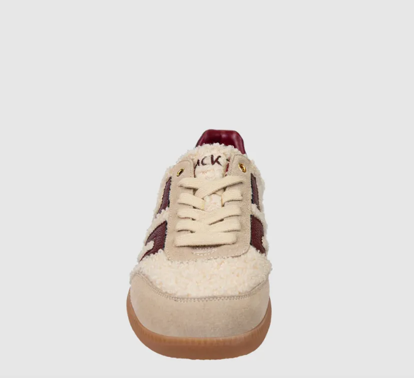 Back 70 Teddy Sneaker