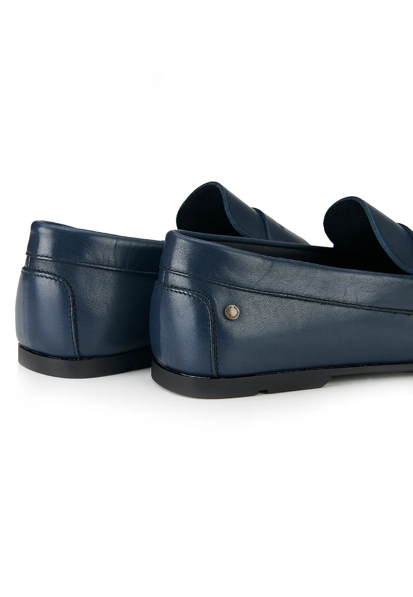 Timeless entire sole leather driving shoes